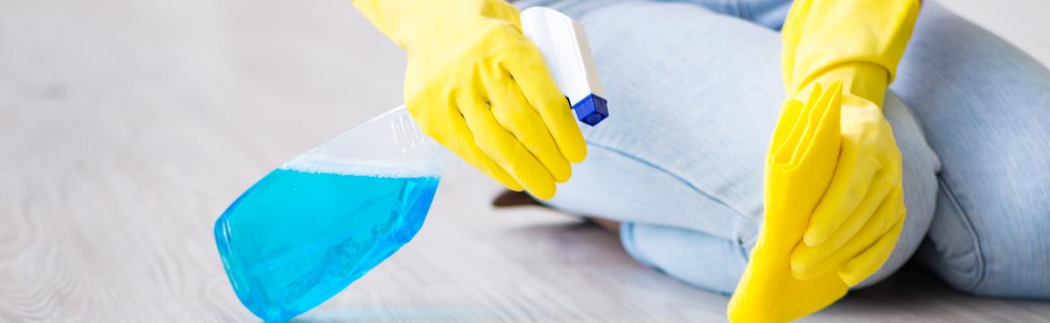 Dezinfekce domácích povrchů: Jak doma uklidit bezpečně a efektivně
