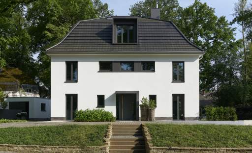 Dům ve stylu Miese van der Rohe