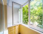 Zasklený balkon – výhody, nevýhody a jak jej využít na maximum